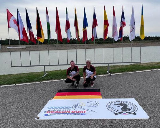 Maik Gäbeler (links) und Angelika Martin bei der Drachenboot-WM in Racice/Tschechien