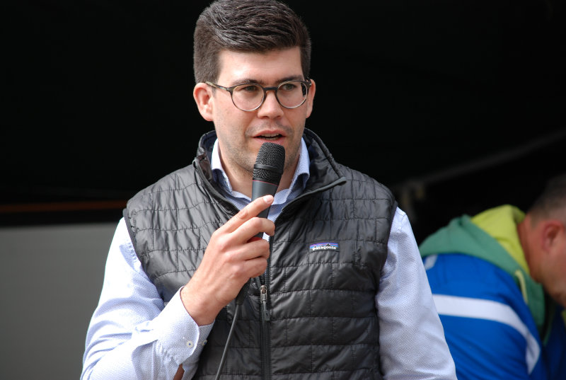 LKV-Präsident Scott Lister begrüßt die Anwesenden